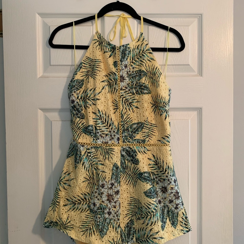 BB Dakota Romper. Size 8. NWT.